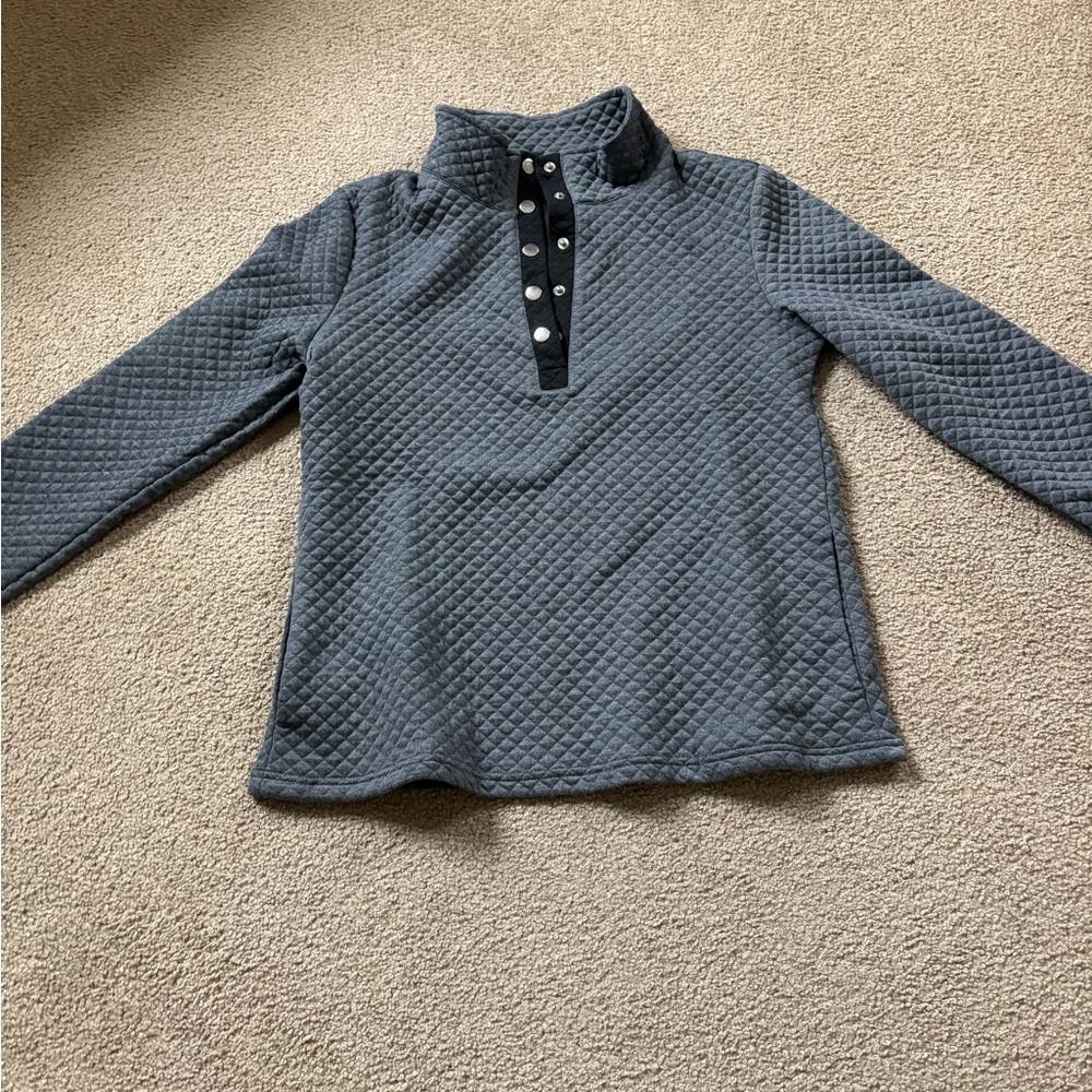 Grey quilted sweatshirt. Has pockets. Warm. Like new.